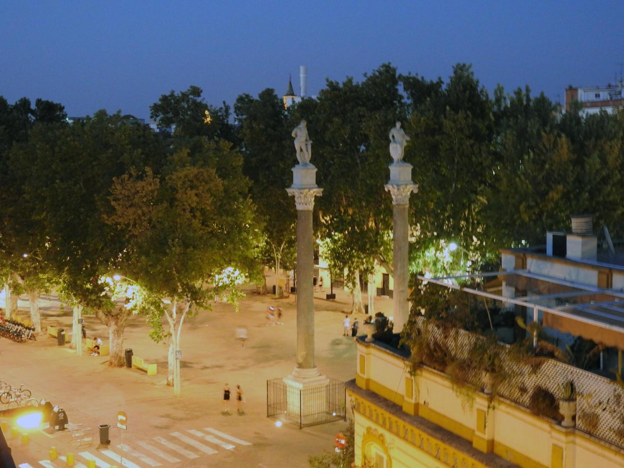 Apartamento En Sevilla Centro Con Vistas A La Plaza Alameda De Hercules - Hasta 7 Personas Buitenkant foto
