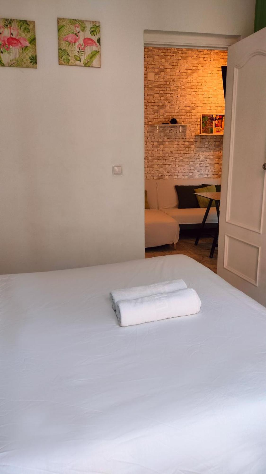 Apartamento En Sevilla Centro Con Vistas A La Plaza Alameda De Hercules - Hasta 7 Personas Buitenkant foto
